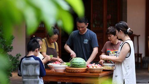 穿书吃瓜娱乐圈晋江,娱乐圈晋江的奇幻之旅