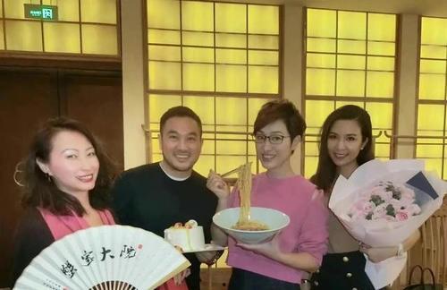 娱乐圈老瓜新吃,老瓜新吃，揭秘明星幕后故事