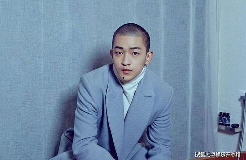 娱乐圈吃瓜屈楚萧,娱乐圈吃瓜风云中的焦点人物