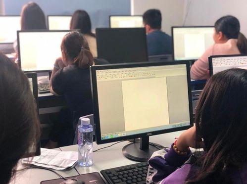 娱乐吃瓜酱大学生活日常,娱乐吃瓜酱的大学日常点滴