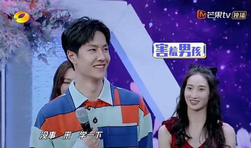 两个娱乐吃瓜博主叫什么,揭秘两位热门吃瓜博主背后的故事